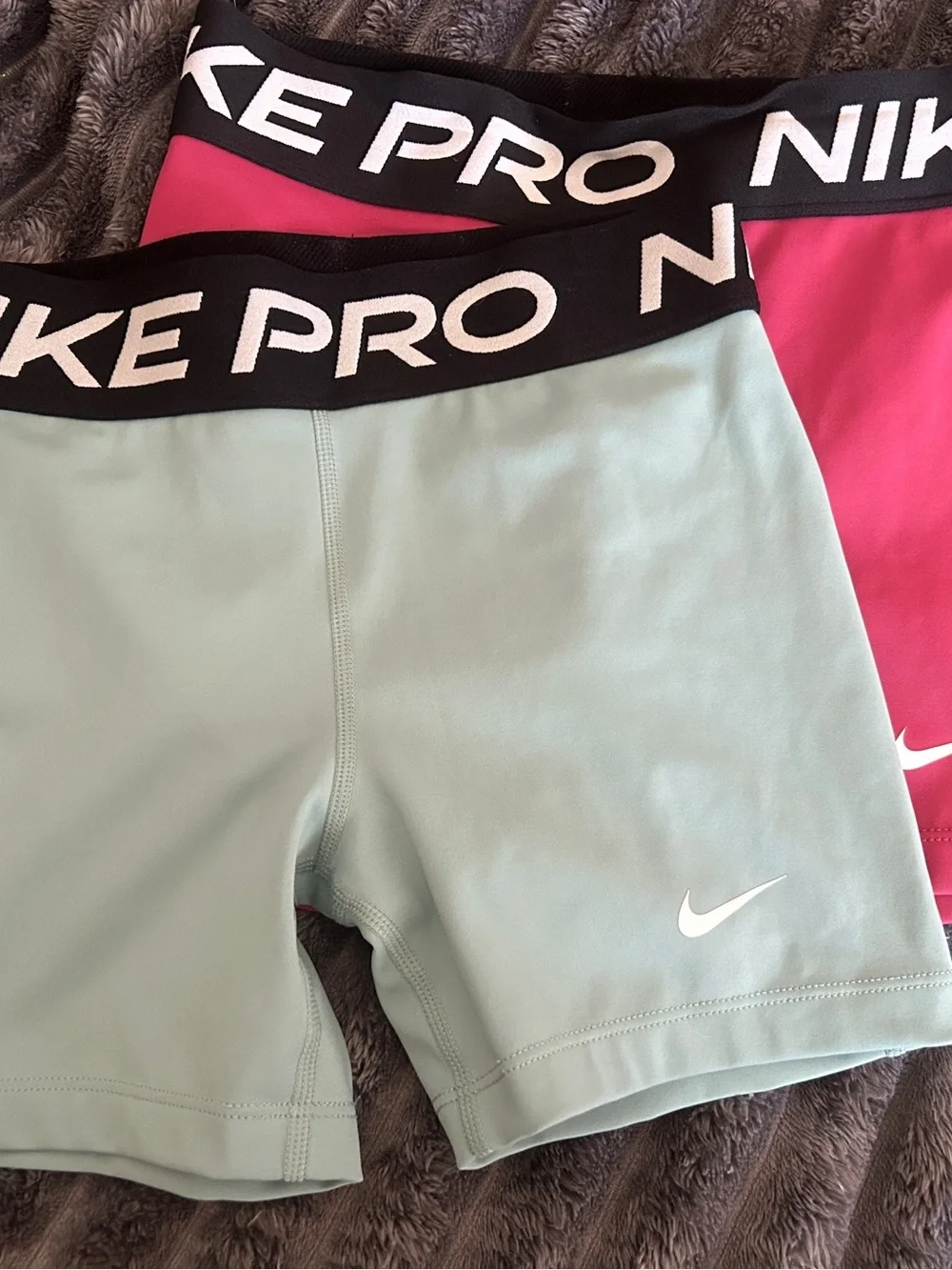 Nike pro Kids Athletic Shorts in Mint and Pink
